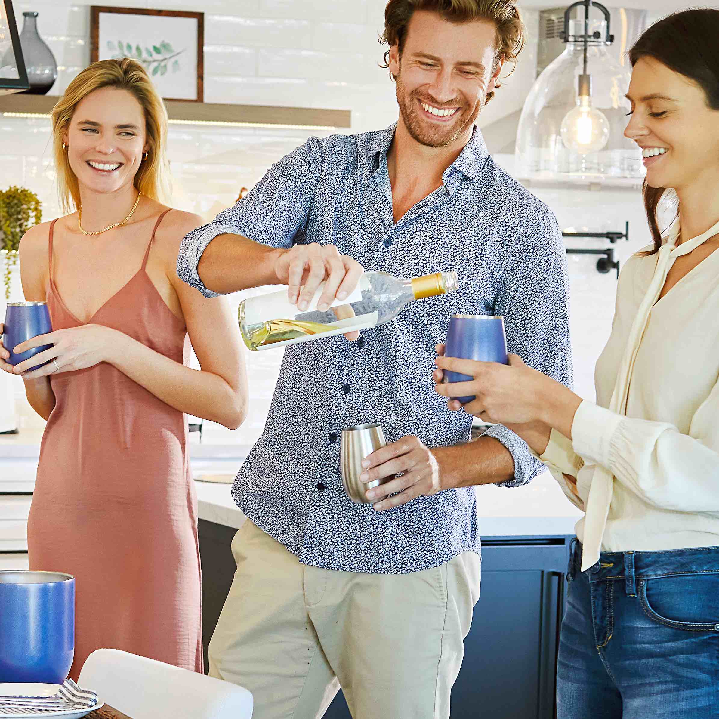 Stainless Steel Grand Pinot Wine Glass, Set of 2 - Shimmer Blue